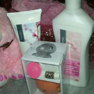 Fashion/spa bundles randomized  